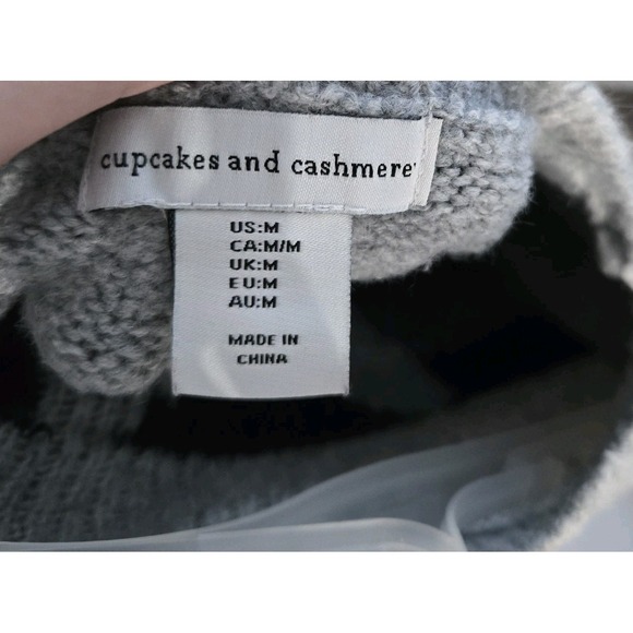 CUPCAKES & CASHMERE M Grey French Bulldog Sweater Women - Picture 3 of 3
